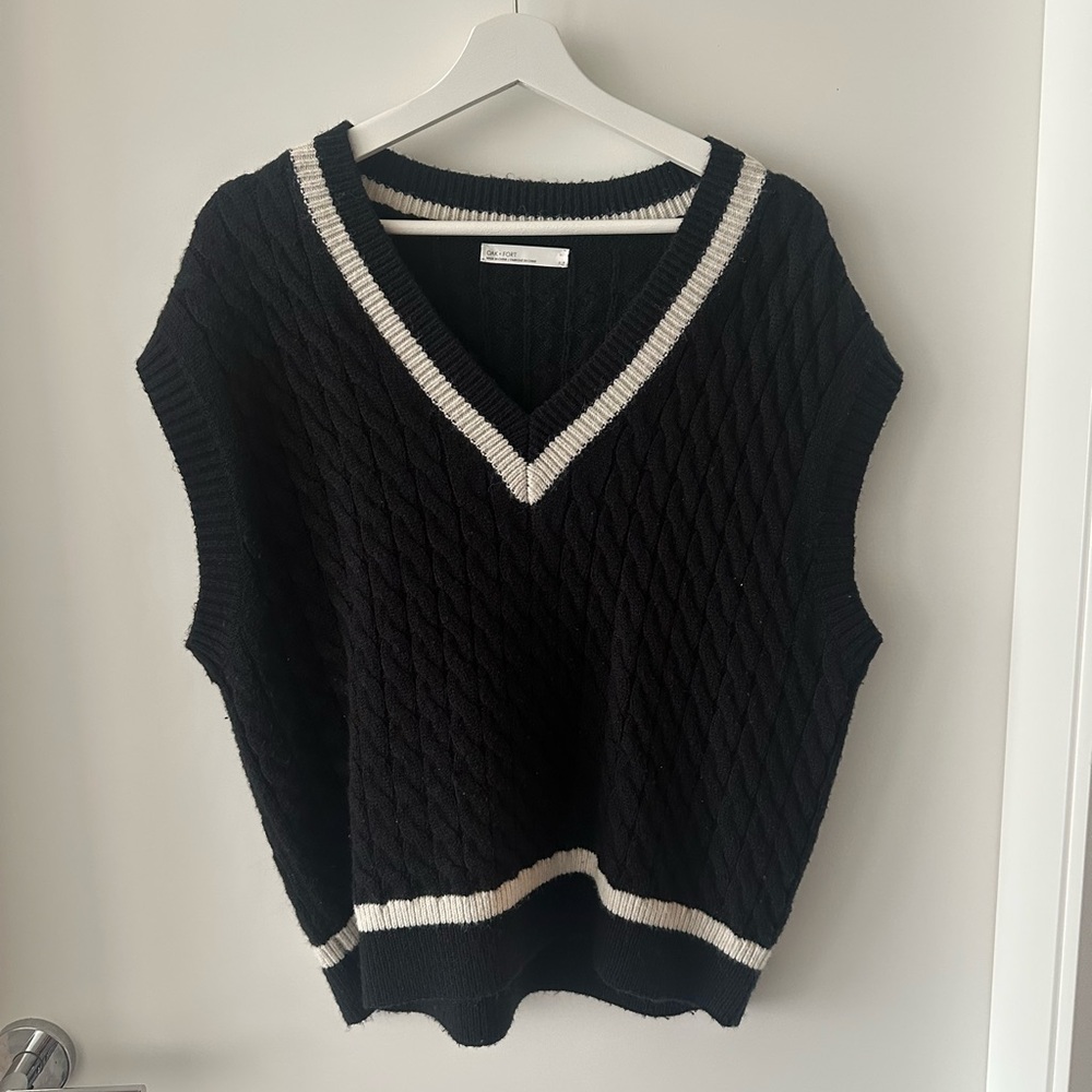 Black and White V-Neck Cable Knit Sweater Vest